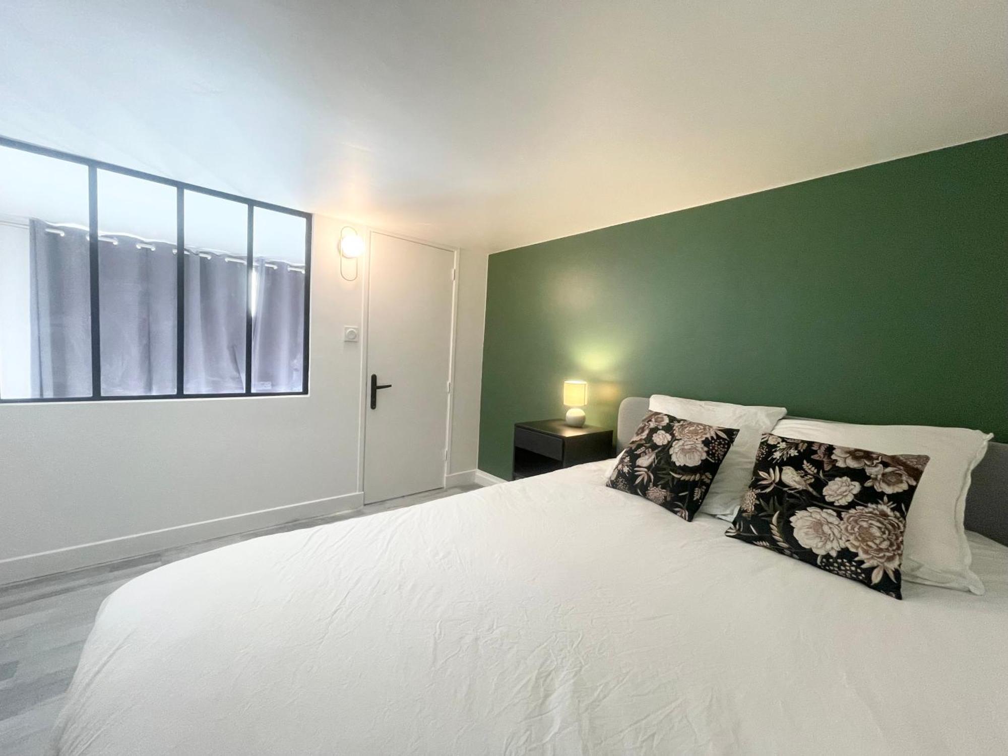 Homely & Charming Parisian Duplex - Near Marais Appartamento